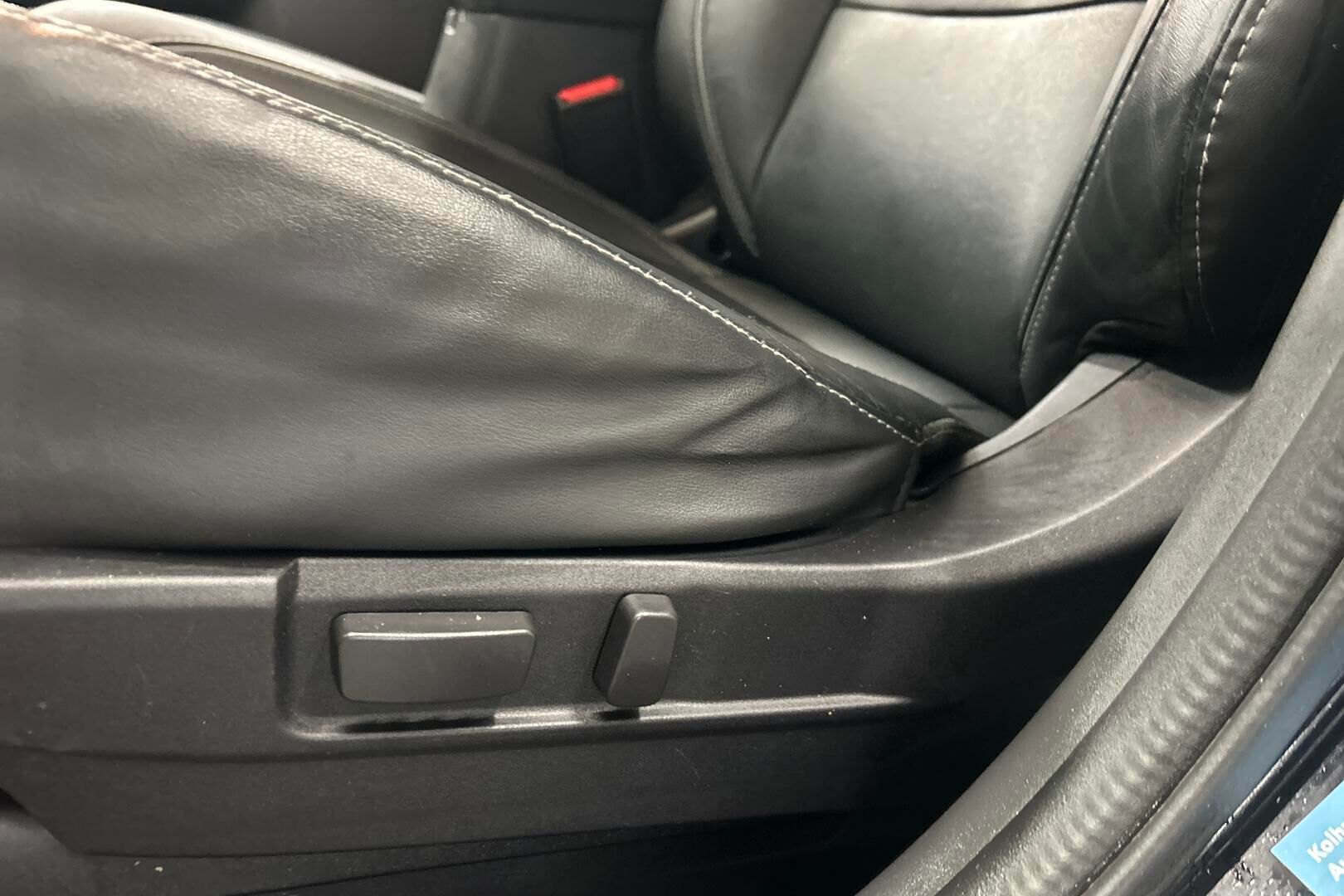 Mitsubishi Outlander PHEV iso kuva 22