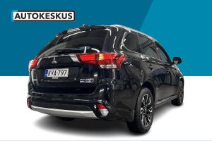 Mitsubishi Outlander PHEV esikatselu 5