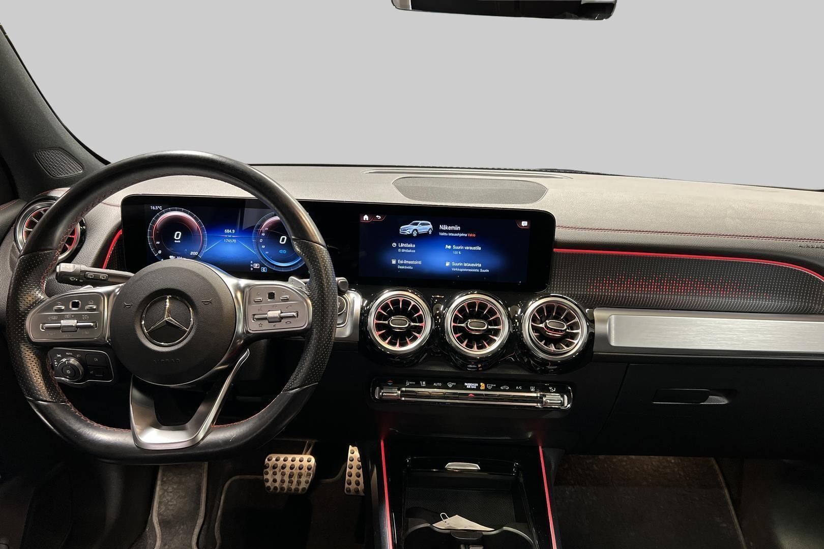 Mercedes-Benz EQB iso kuva 10
