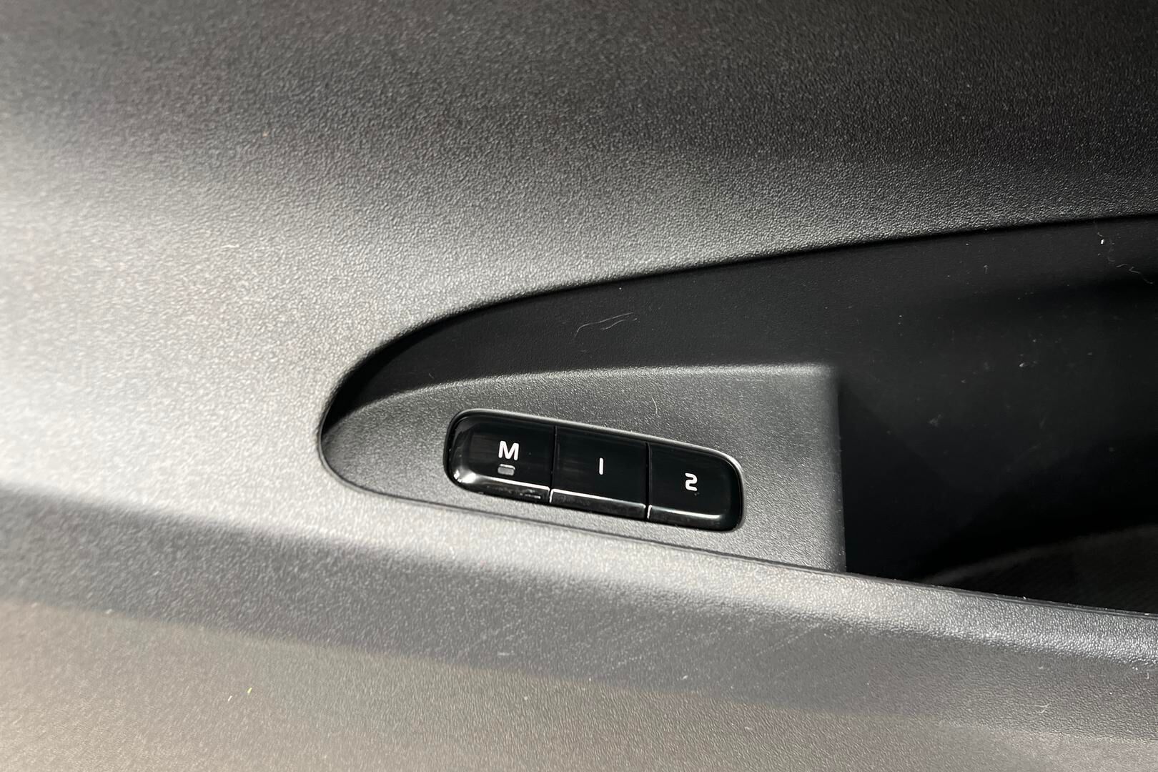 Polestar 2 iso kuva 31