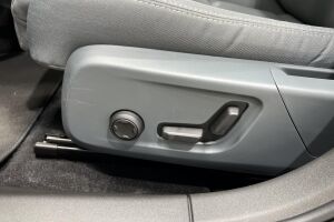 Polestar 2 esikatselu 32