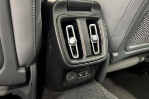Polestar 2 esikatselu 33