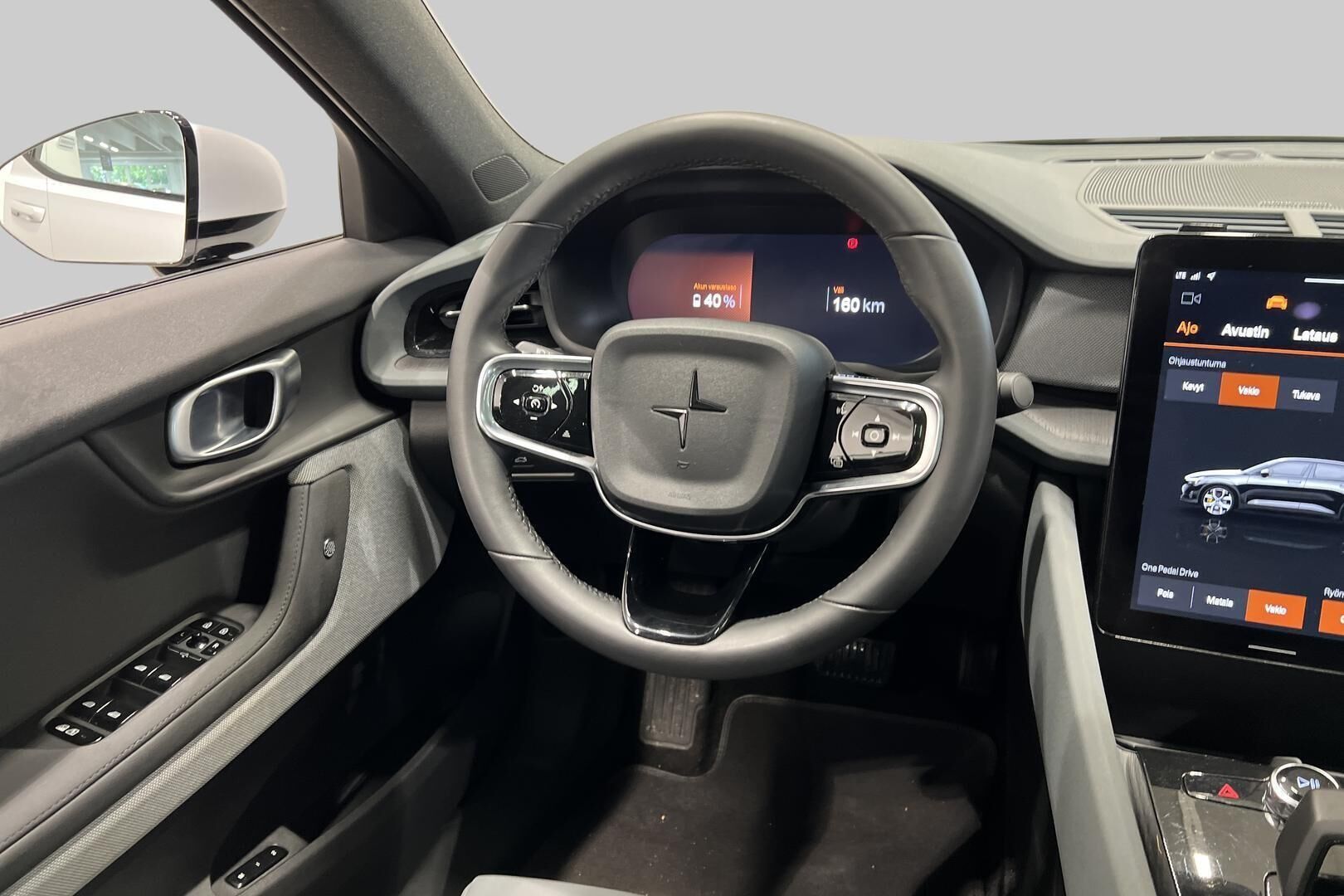Polestar 2 iso kuva 34