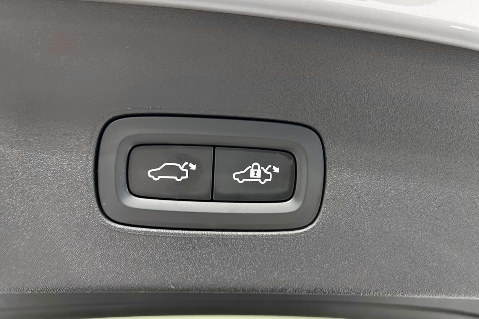 Polestar 2 iso kuva 37
