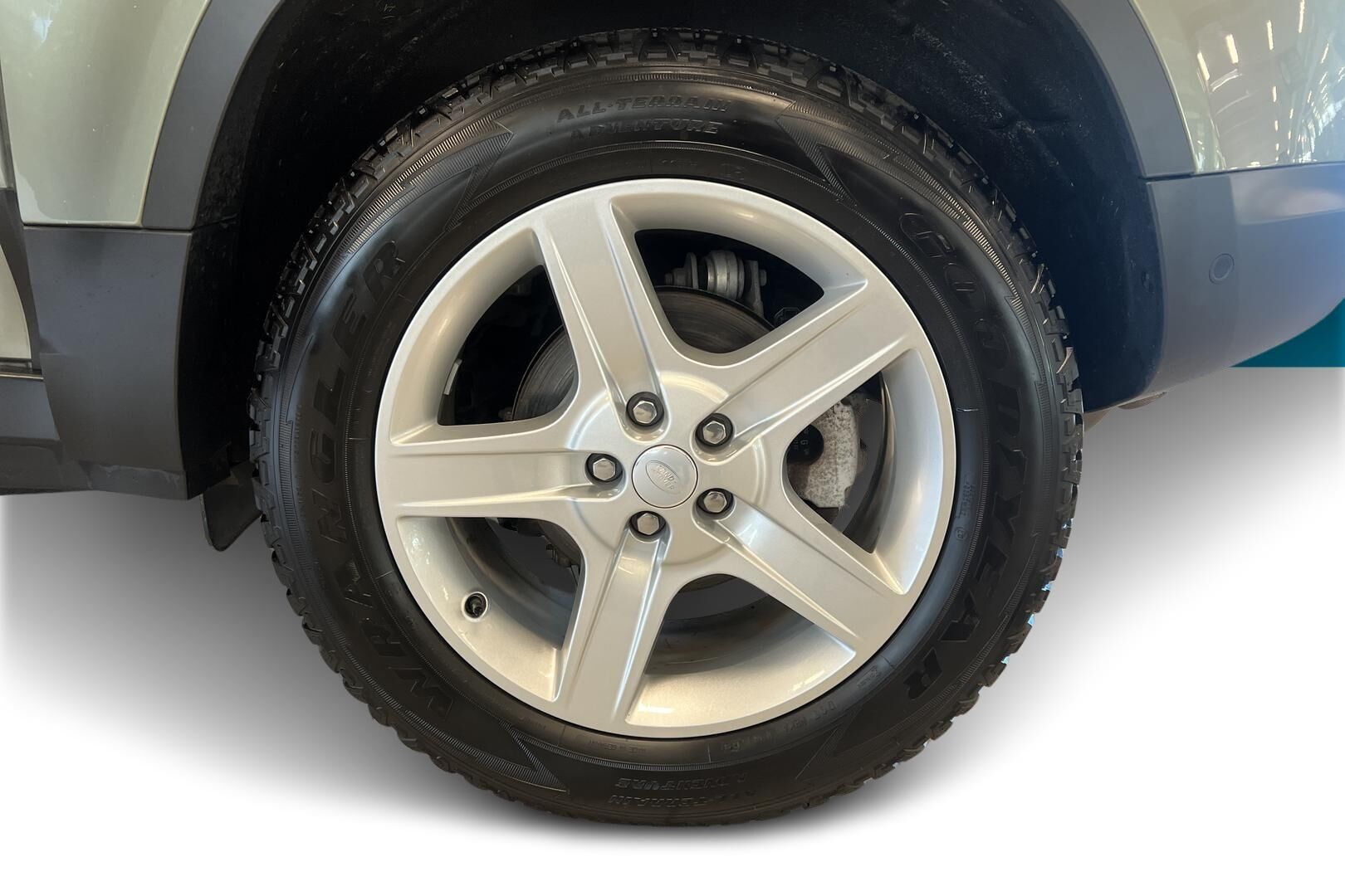 Land Rover Defender iso kuva 7