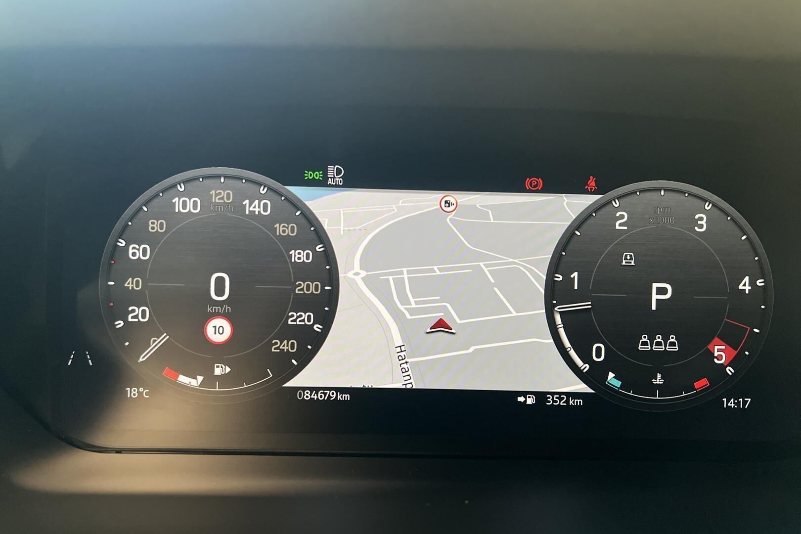 Land Rover Defender iso kuva 8