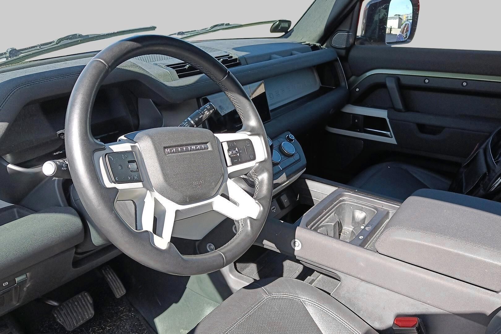 Land Rover Defender iso kuva 2