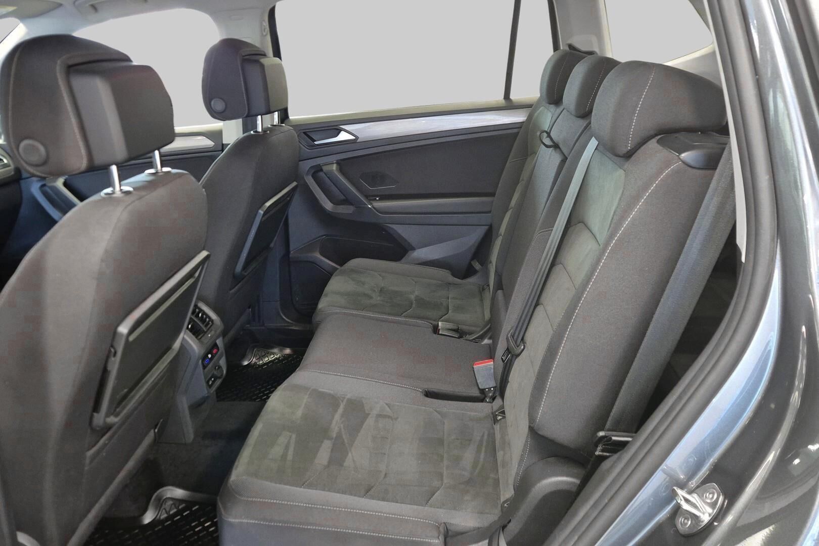 Volkswagen Tiguan Allspace iso kuva 7