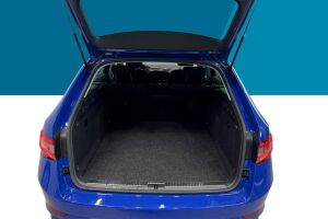 Skoda Superb esikatselu 32