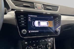 Skoda Superb esikatselu 33