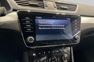 Skoda Superb esikatselu 35