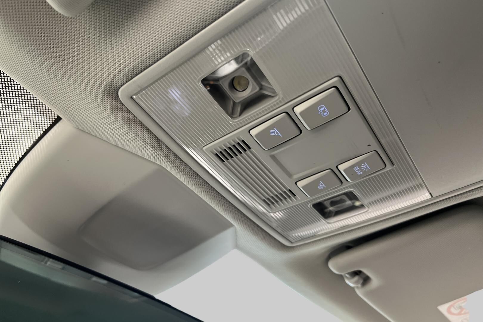 Skoda Superb iso kuva 15