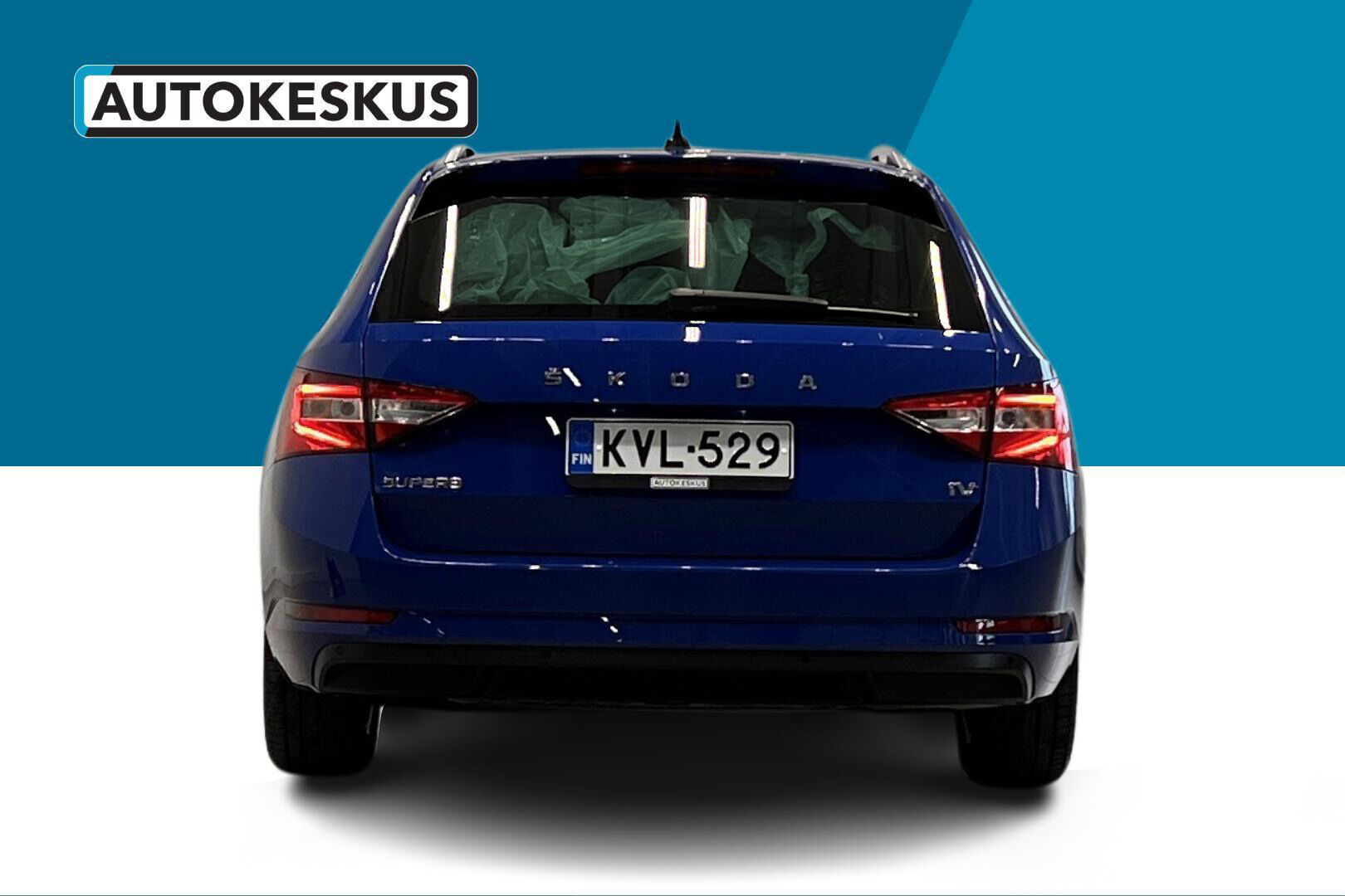 Skoda Superb iso kuva 28