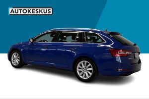 Skoda Superb esikatselu 29