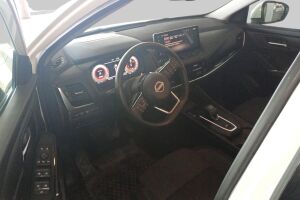 Nissan Qashqai esikatselu 2