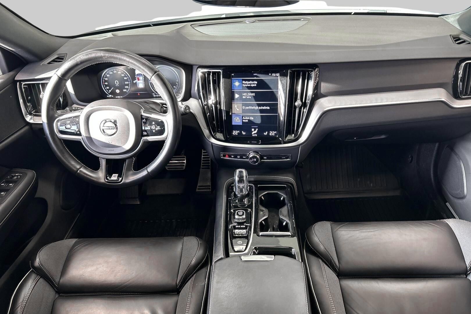 Volvo V60 iso kuva 8