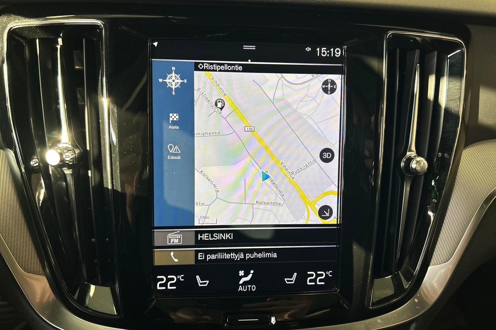 Volvo V60 iso kuva 12