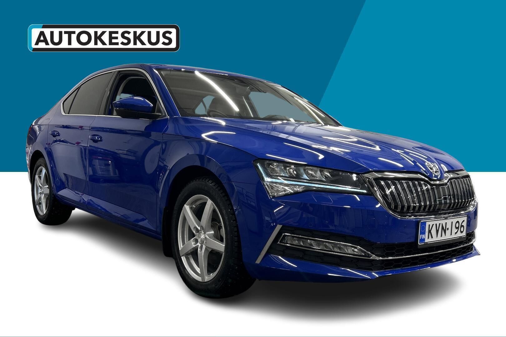 Skoda Superb iso kuva 1