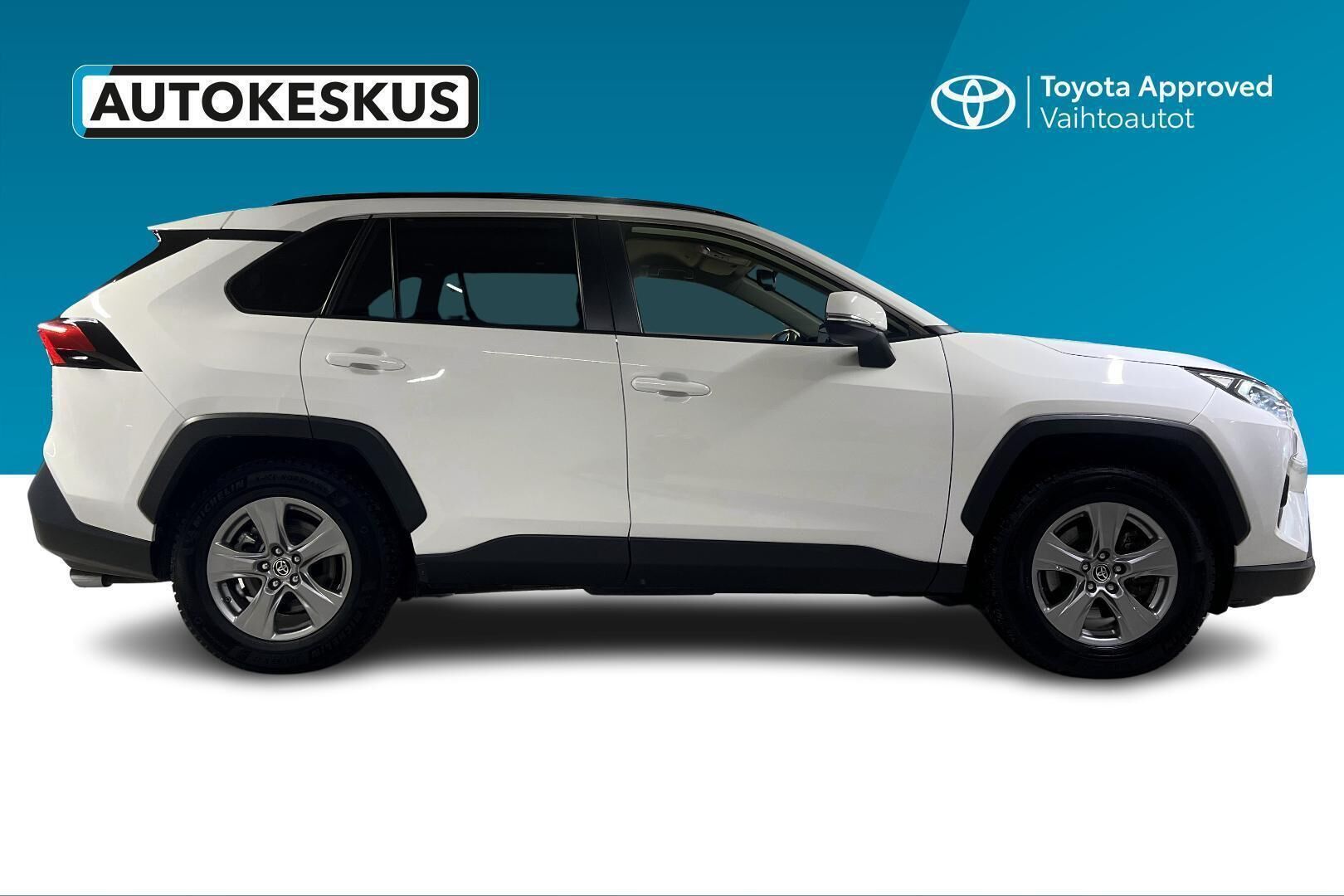 Toyota RAV4 iso kuva 3