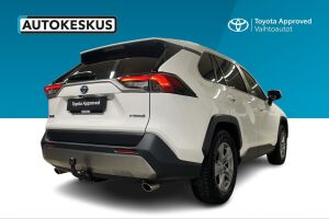 Toyota RAV4 esikatselu 4