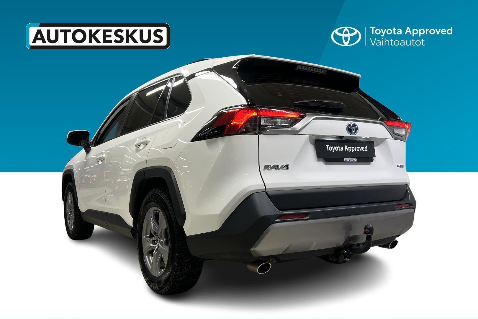 Toyota RAV4 iso kuva 6