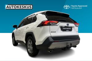 Toyota RAV4 esikatselu 6