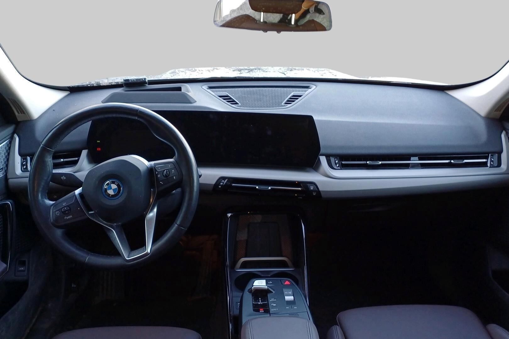 BMW X1 iso kuva 1