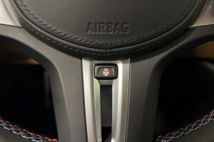 BMW i4 esikatselu 13