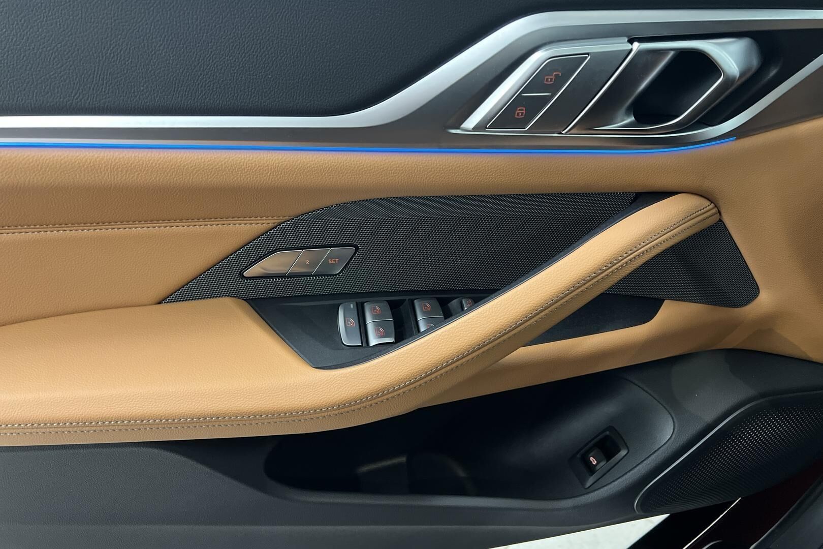 BMW i4 iso kuva 20