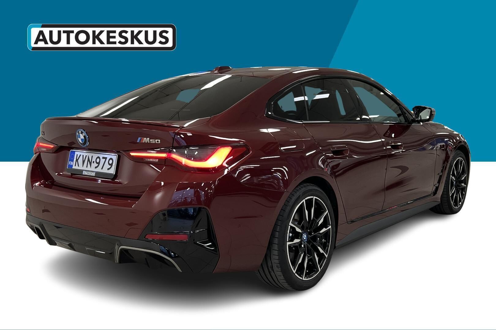 BMW i4 iso kuva 4