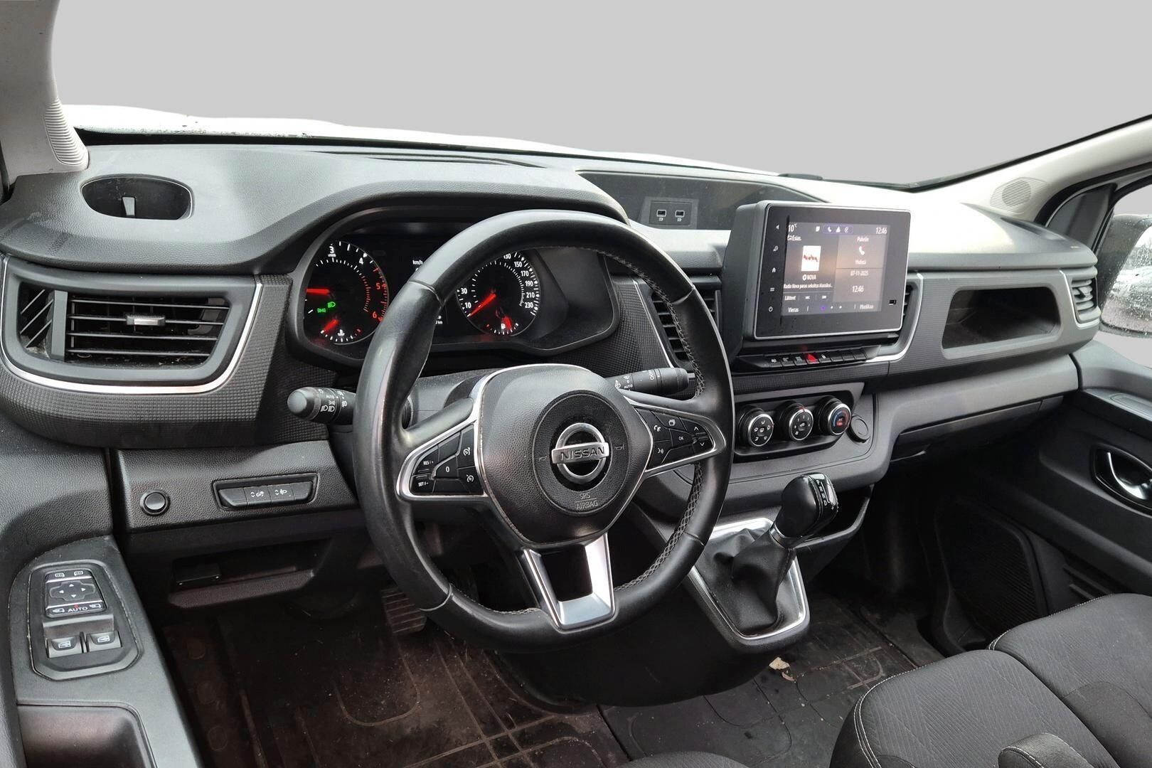 Nissan Primastar iso kuva 1