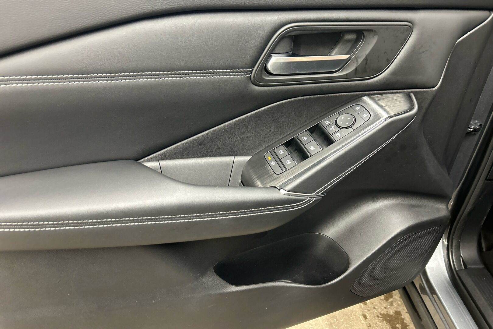 Nissan Qashqai iso kuva 12