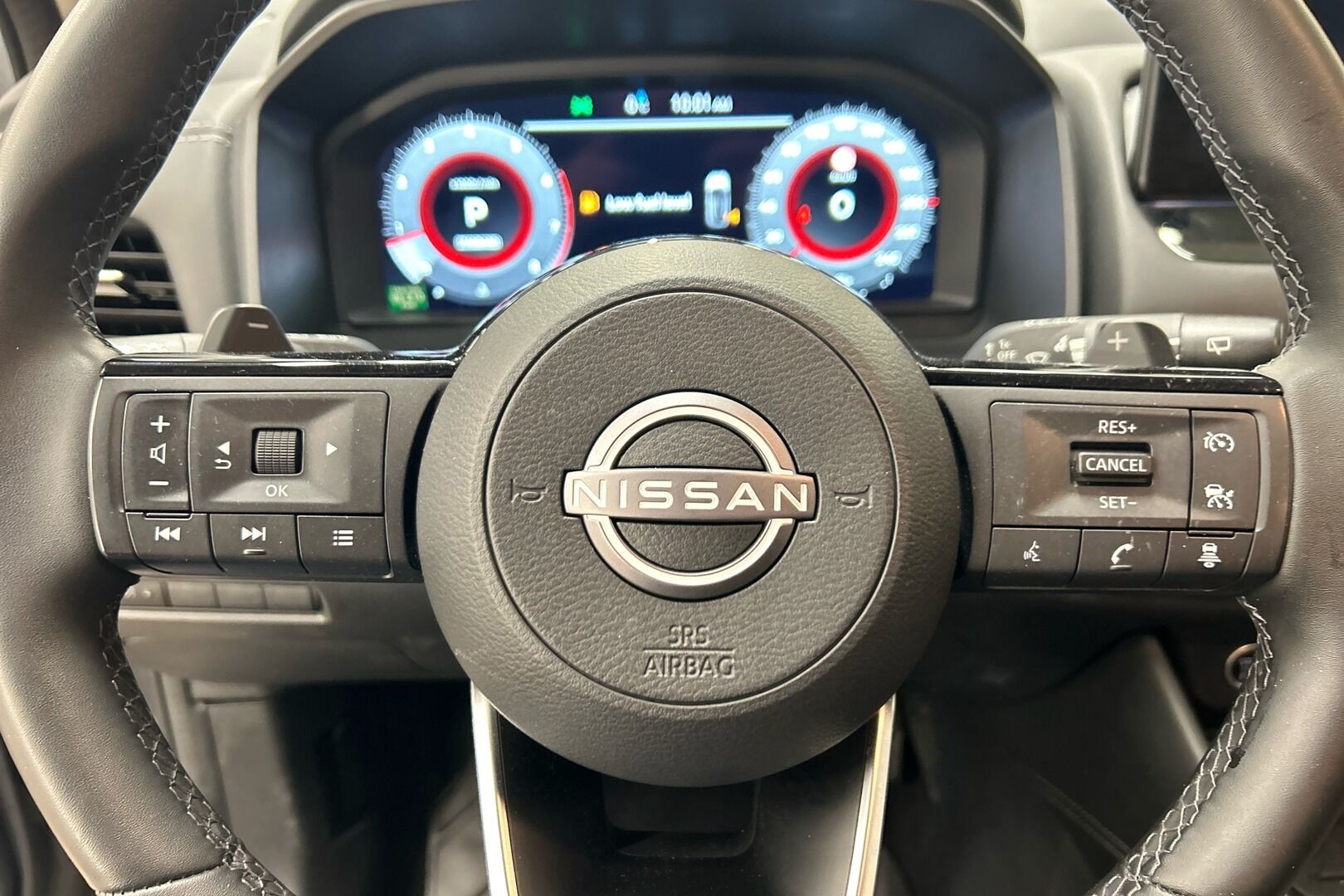 Nissan Qashqai iso kuva 14