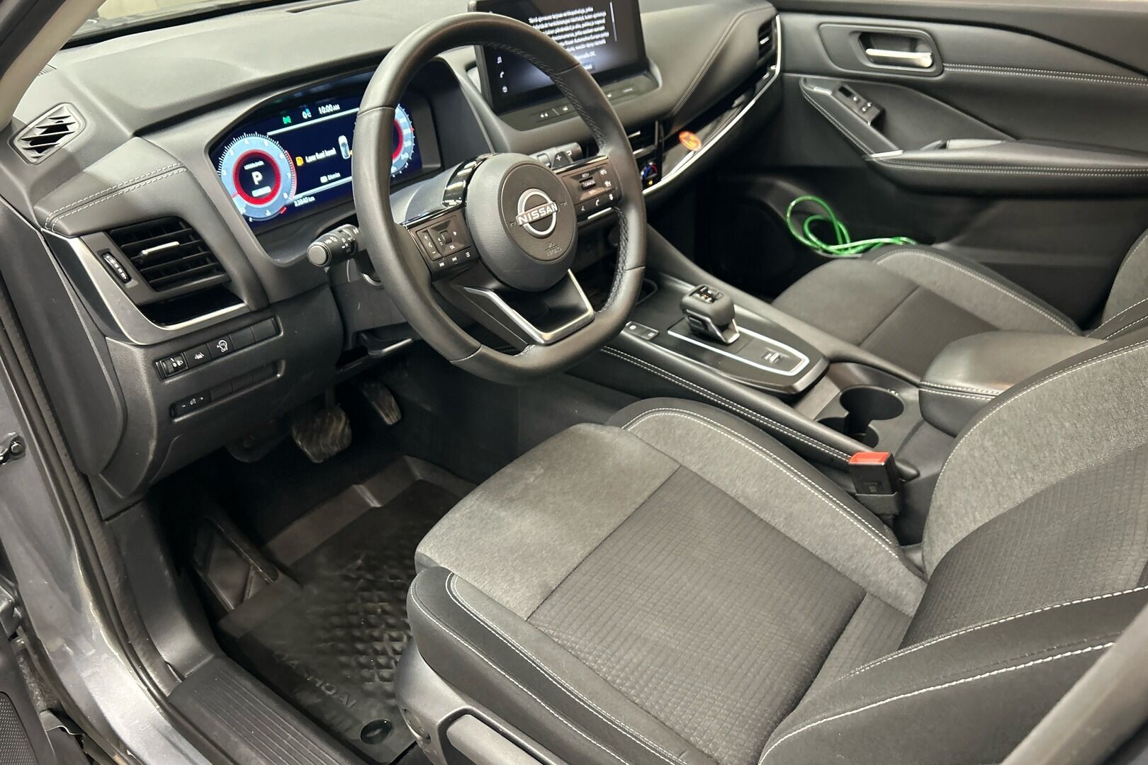 Nissan Qashqai iso kuva 8