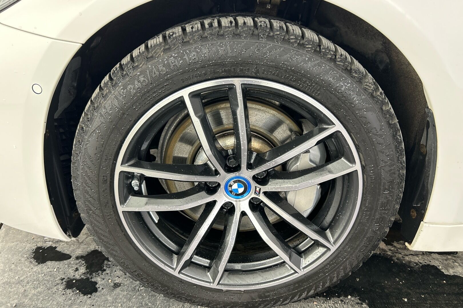 BMW 5-SARJA iso kuva 19
