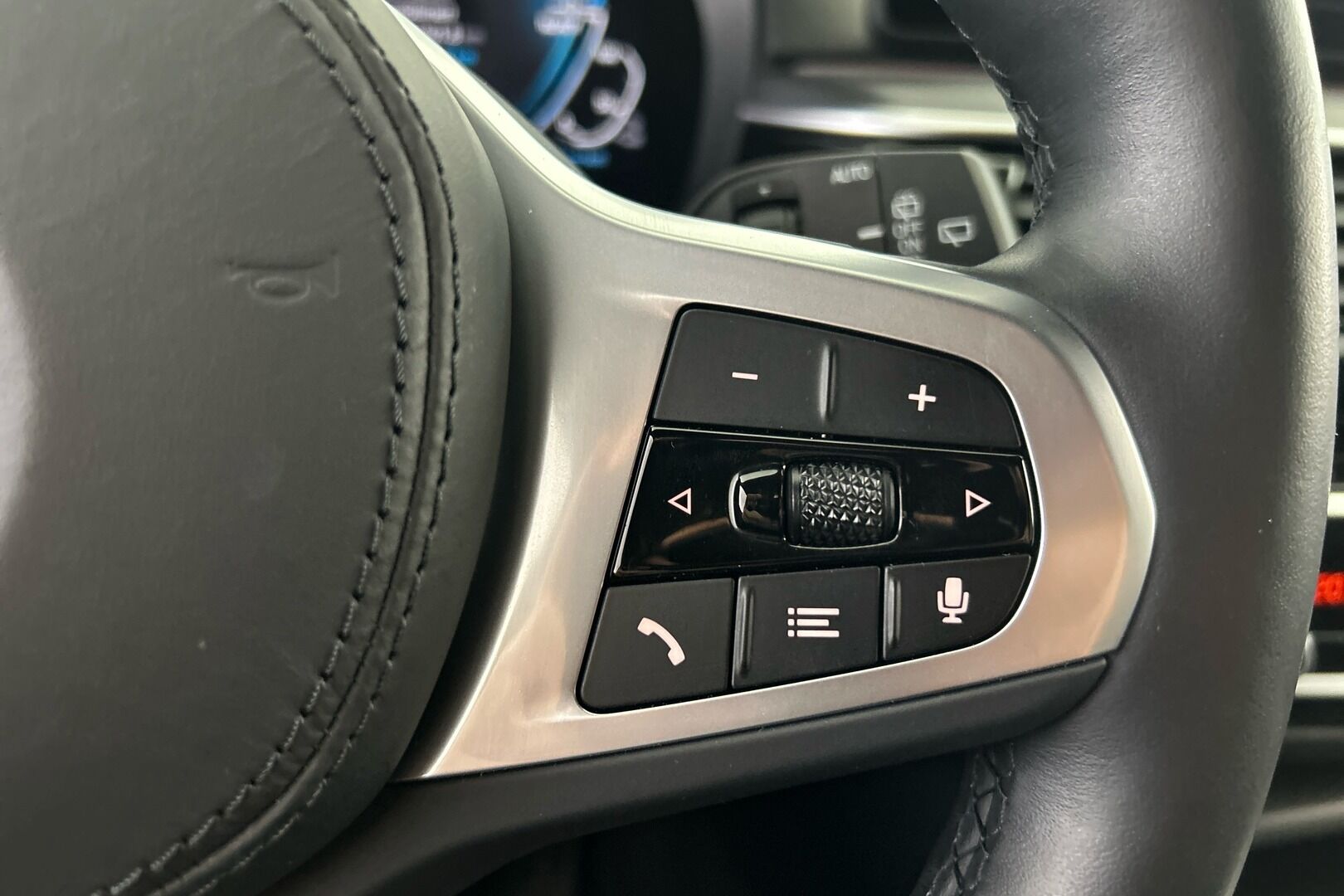 BMW 5-SARJA iso kuva 26