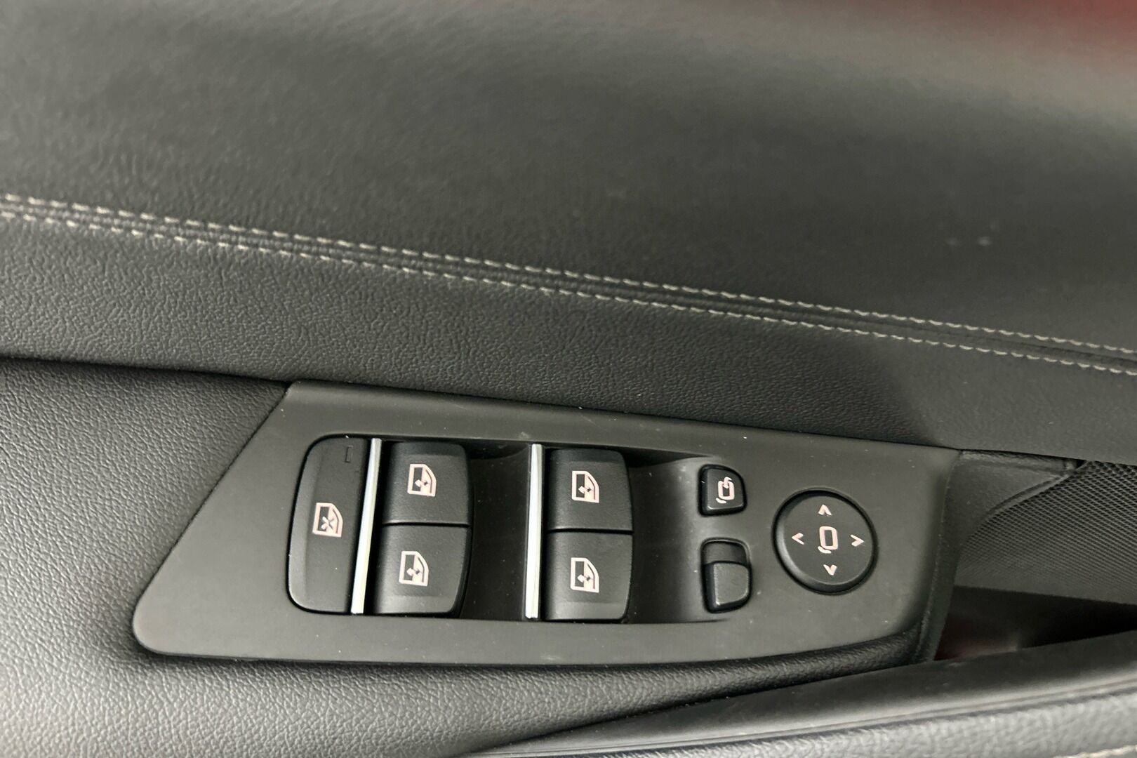 BMW 5-SARJA iso kuva 30