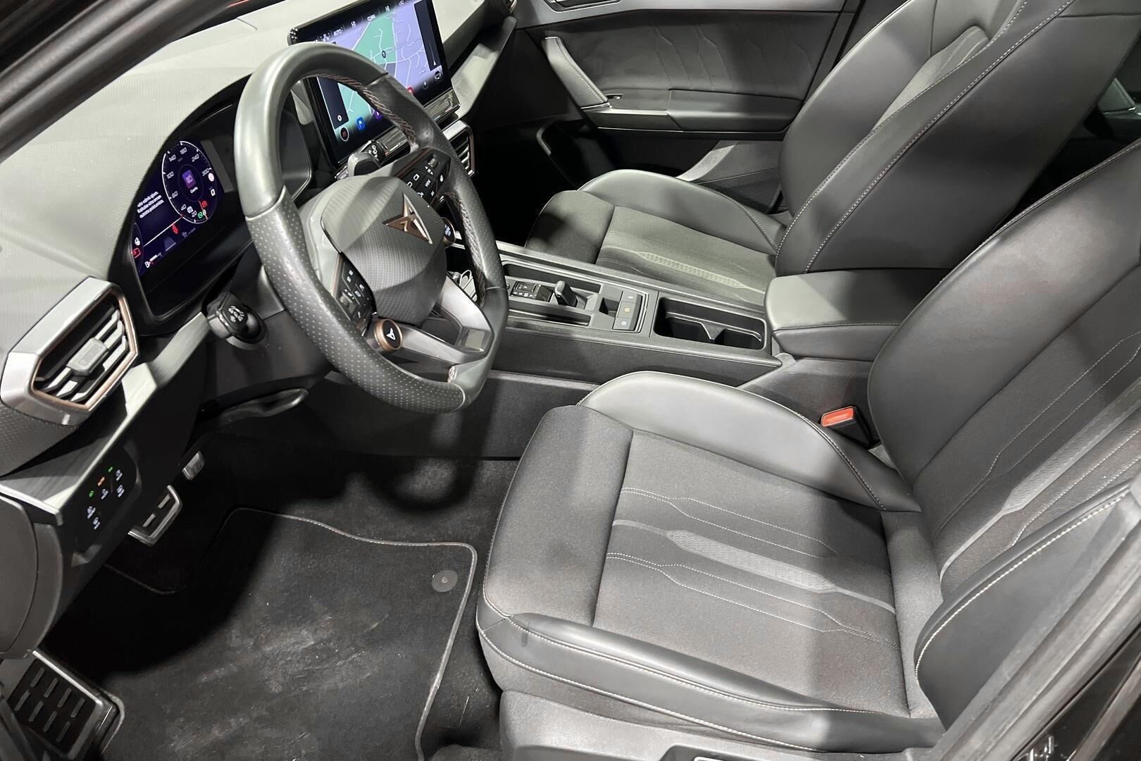 Cupra LEON SPORTSTOURER iso kuva 8