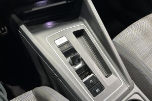 VOLKSWAGEN GOLF esikatselu 22