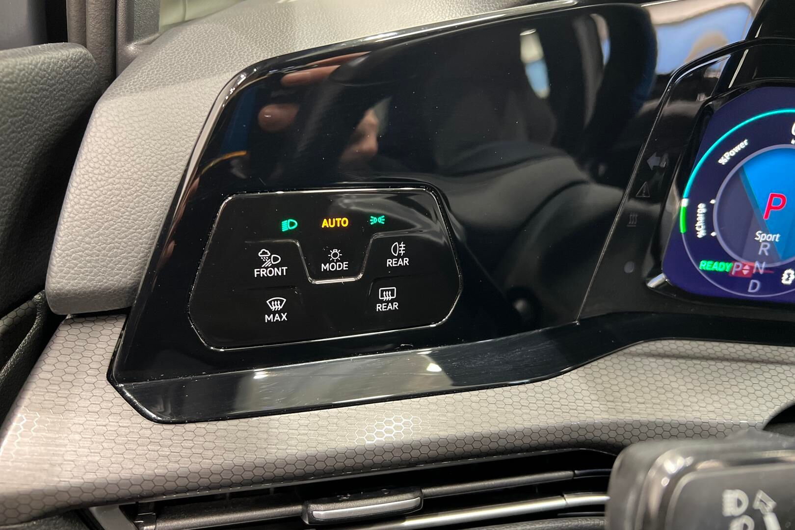 VOLKSWAGEN GOLF iso kuva 27