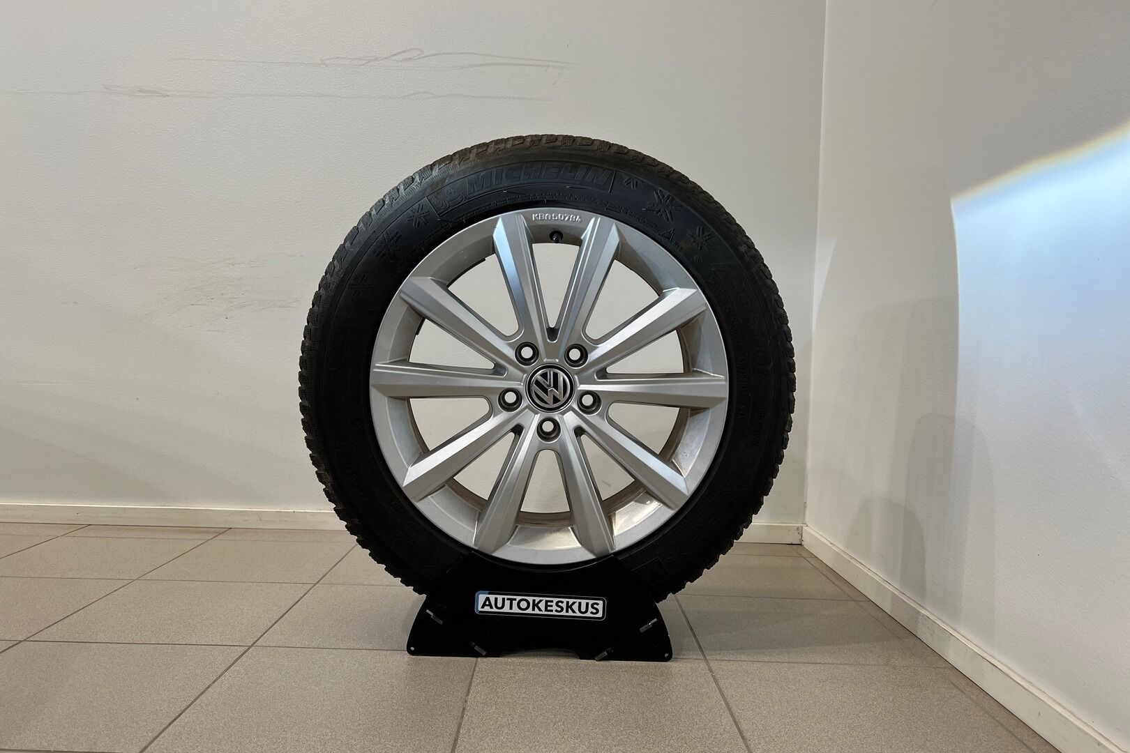 VOLKSWAGEN GOLF iso kuva 3