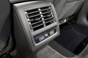 VOLKSWAGEN GOLF esikatselu 30