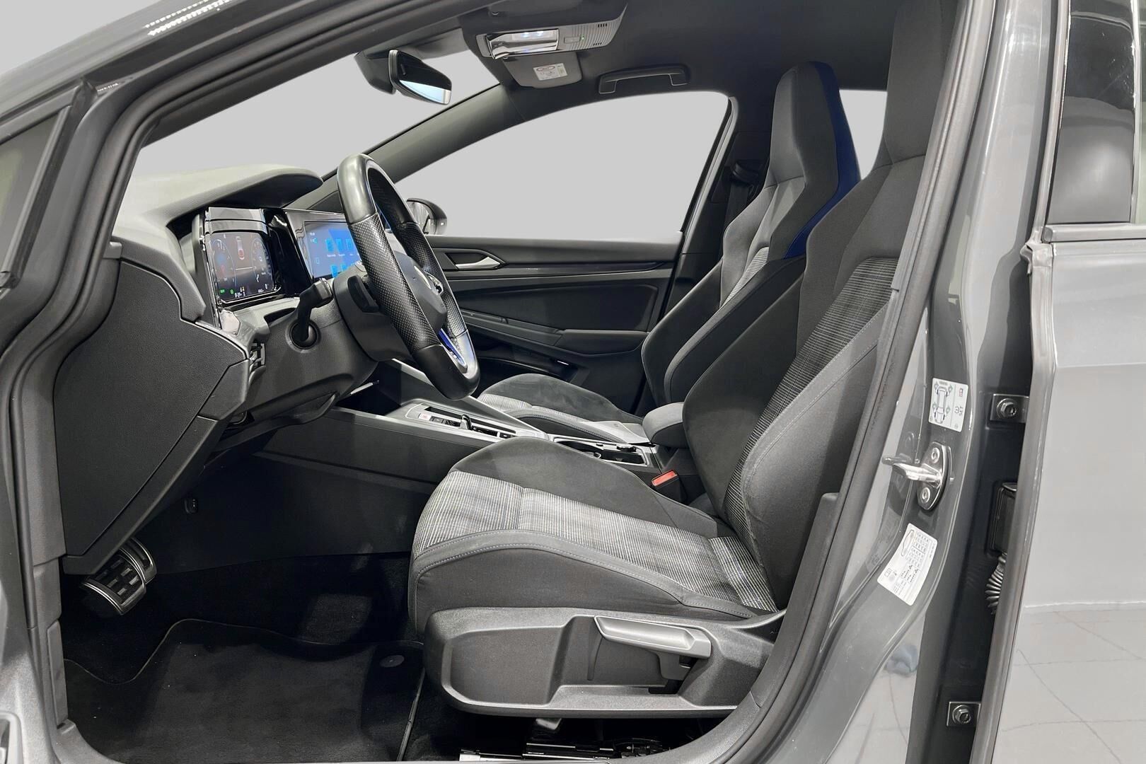 VOLKSWAGEN GOLF iso kuva 8