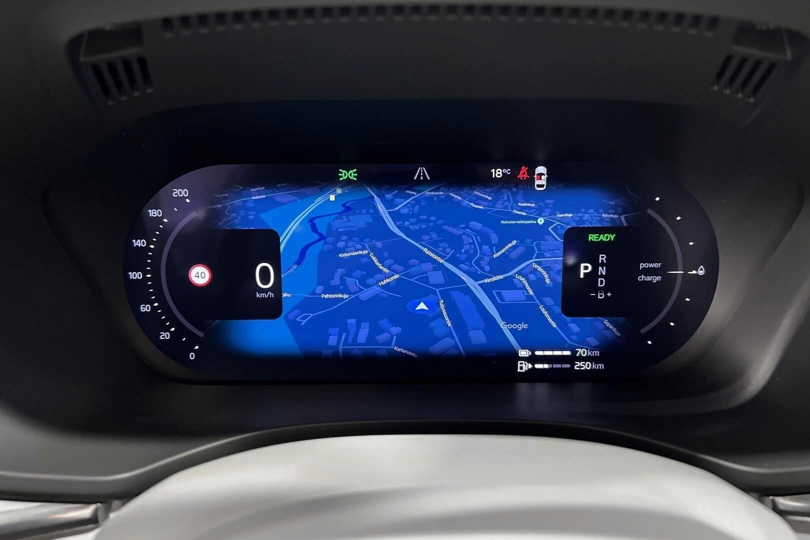 Volvo XC60 iso kuva 18