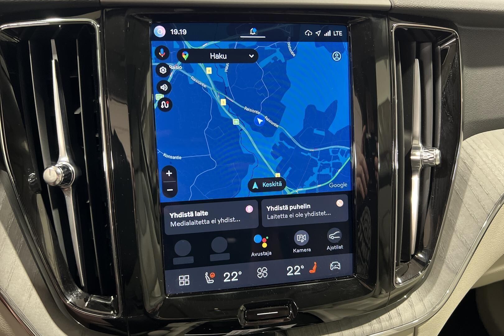 Volvo XC60 iso kuva 23
