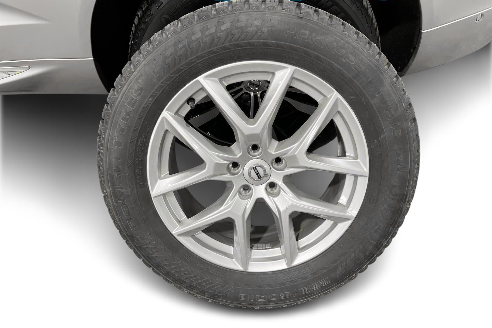Volvo XC60 iso kuva 28