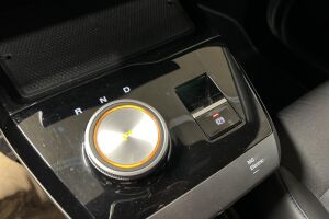 MG MG4 esikatselu 15