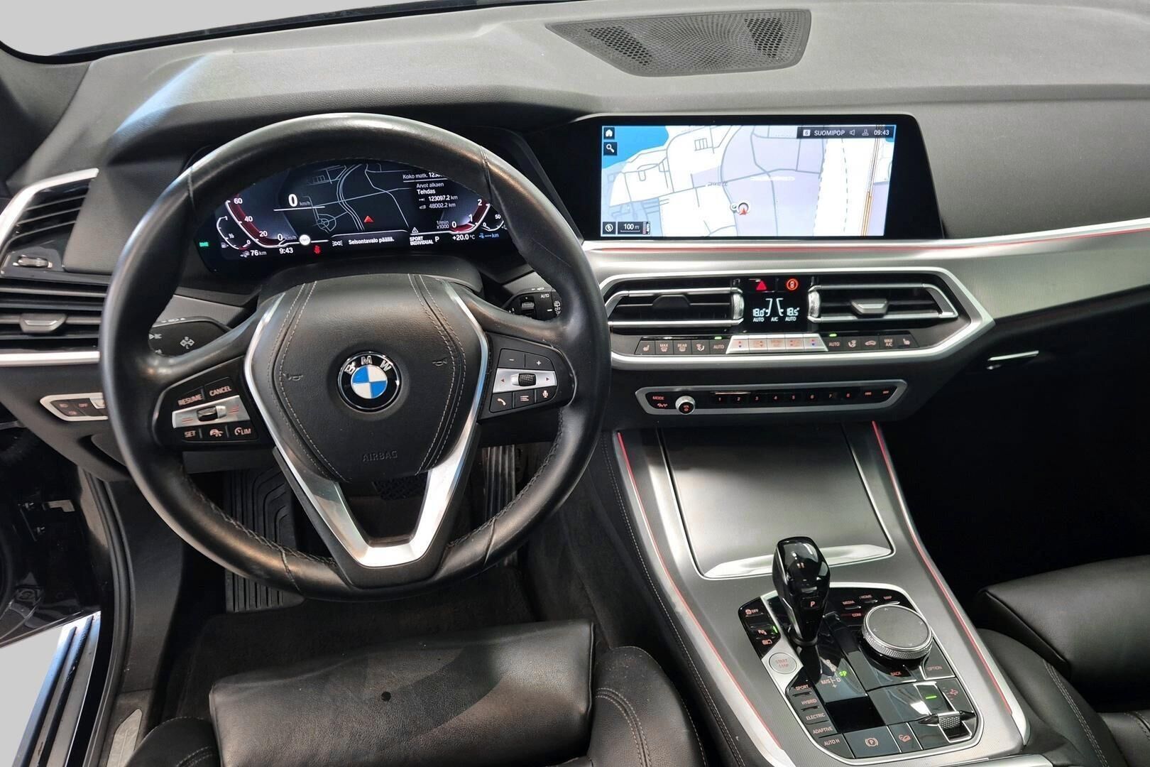 BMW X5 iso kuva 11