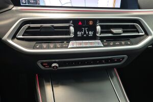 BMW X5 esikatselu 16