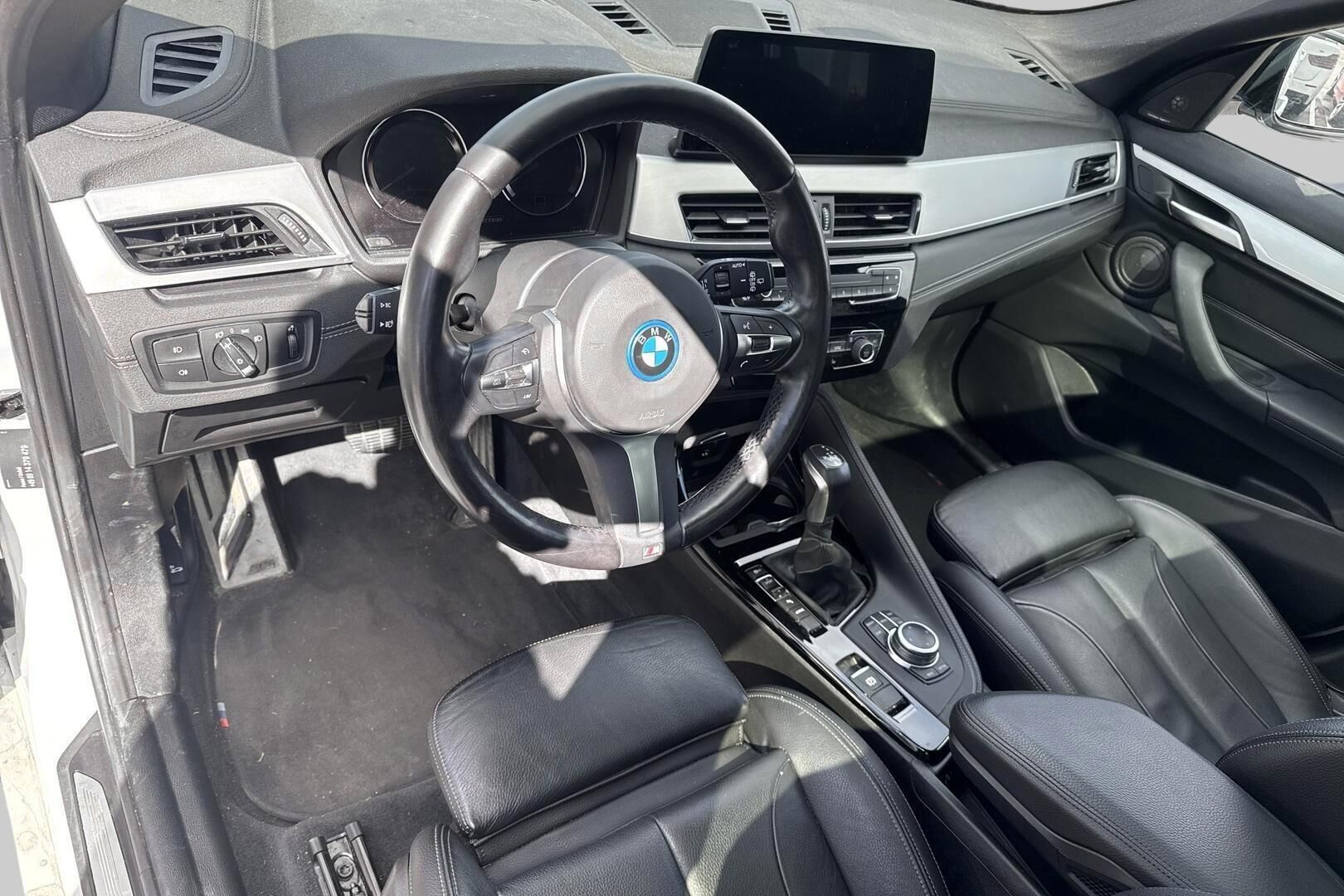BMW X1 iso kuva 1
